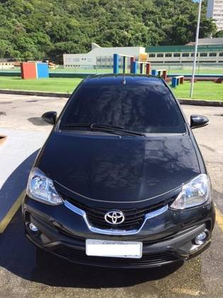 TOYOTA ETIOS 1.5 PLATINUM SEDAN 16V FLEX 4P AUTOMÁTICO